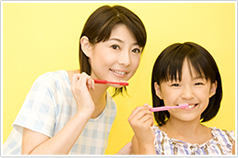 虫歯予防や歯磨き指導など様々なケアもおこなう小児歯科